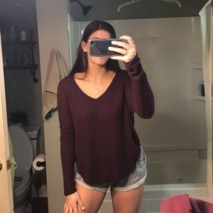 maroon sweater! ✨